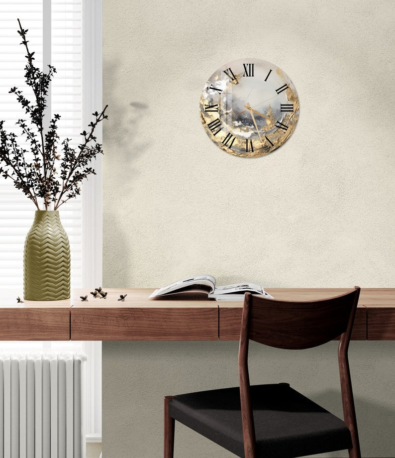 Marbre gris doré sur verre trempé avec horloge murale abstraite élégante
