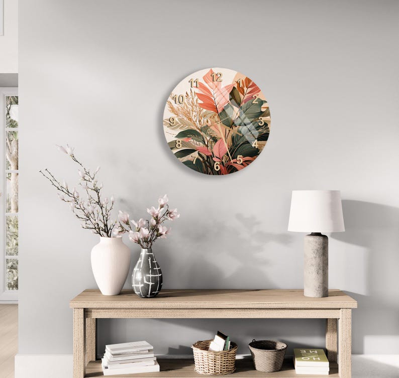 Chiffres noirs sur feuille tropicale avec horloge murale jungle en verre